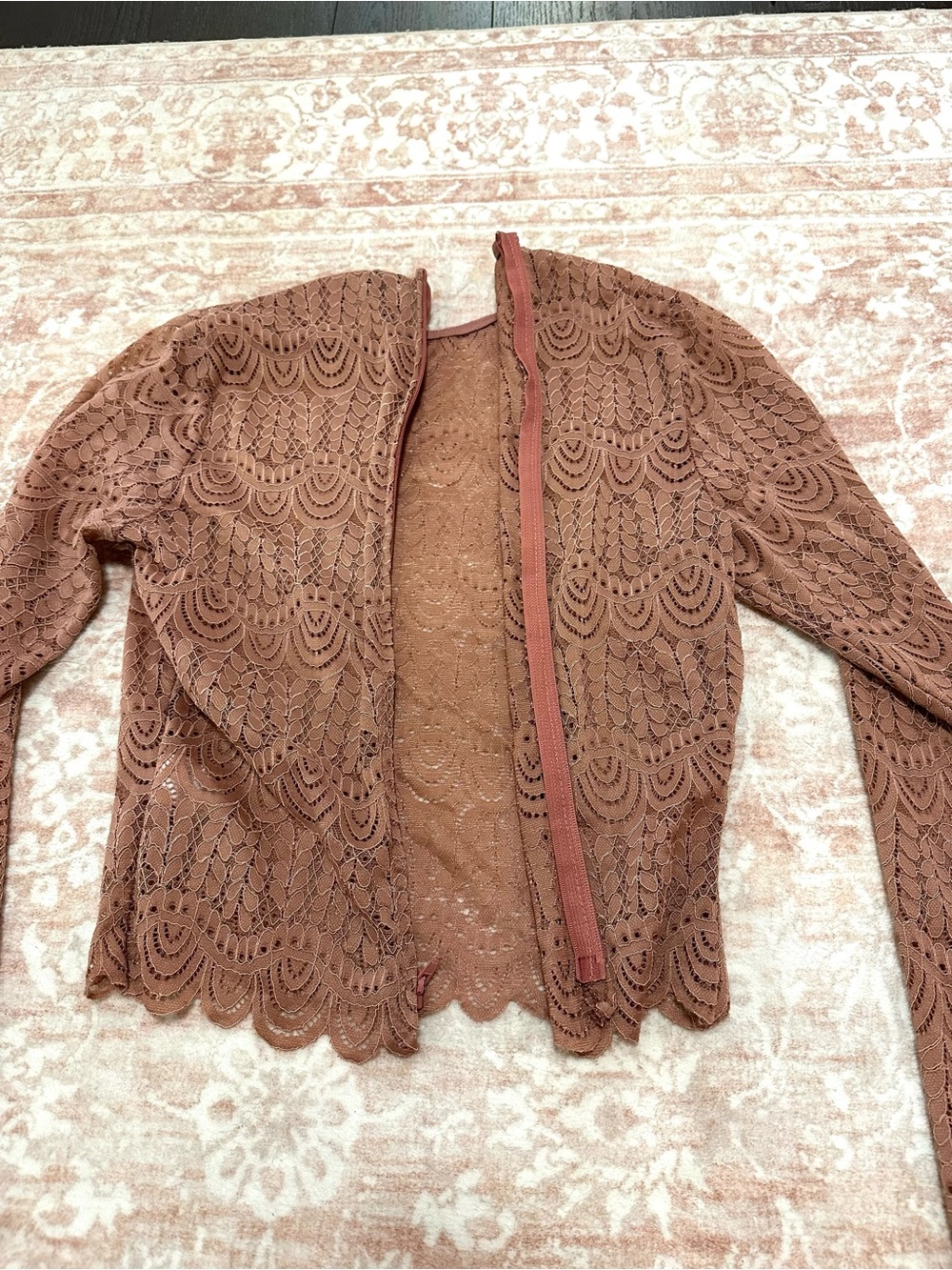 Dusty Rose 🪷 Lace Long Sleeve Top - Picture 5 of 11